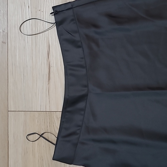 J. McLaughlin Zahara A-Line Satin Midi Skirt Size 0 - Picture 2 of 9